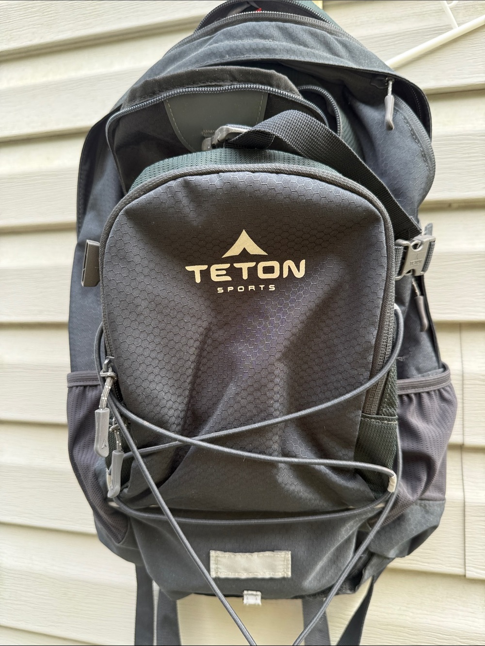 Teton Sports | full size backpack with rain cover